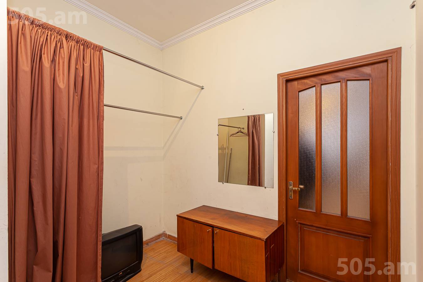Купить 2 комнатную квартиру Аргишти ул, Центр Ереван, 148274