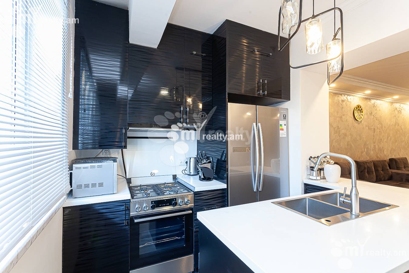 3 սենյականոց բնակարան  Զաքյան փող, Կենտրոն Երևան, 146567