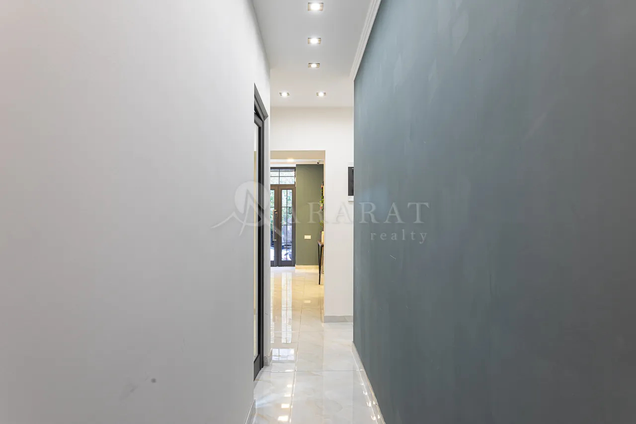 Commercial property for sale Tumanyan St, Center Yerevan, 157384