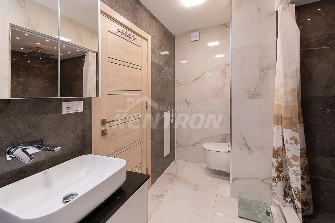 3 bedroom apartment for rent خیابان موسکوویان, مرکز شهر ایروان, 159373