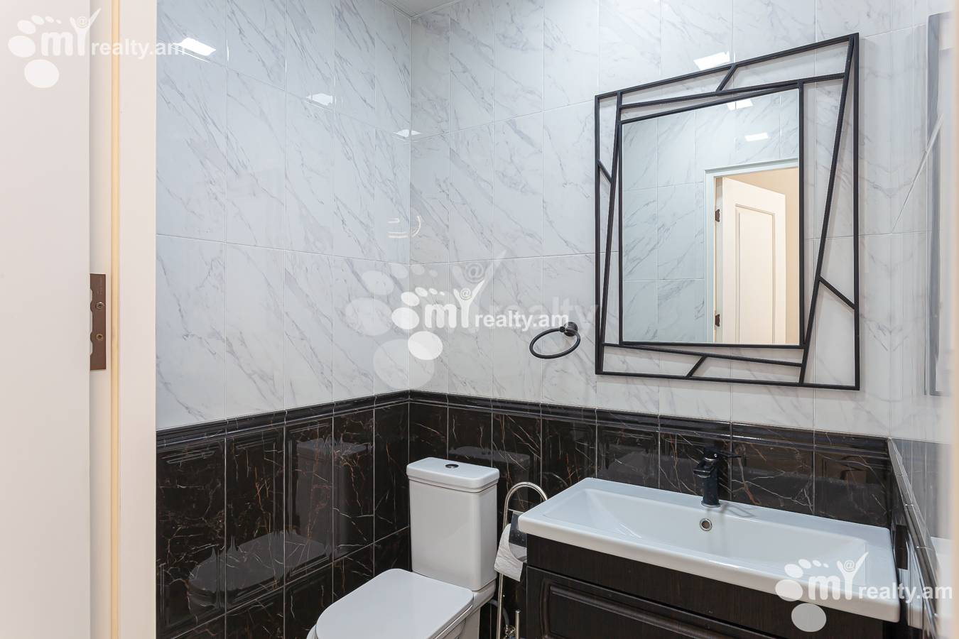 3 bedroom apartment for rent Sasna Тsrer St, Davtachène Yerevan, 141949