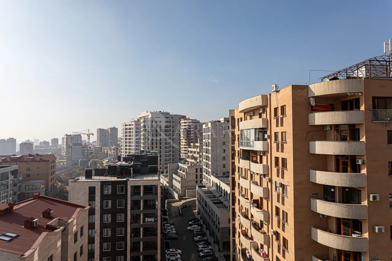 3 bedroom apartment for sale خیابان آخبیور سِروب, عربگیر ایروان, 157851