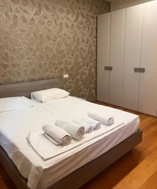 2 bedroom apartment for rent Buzand St, Center Yerevan, 161565