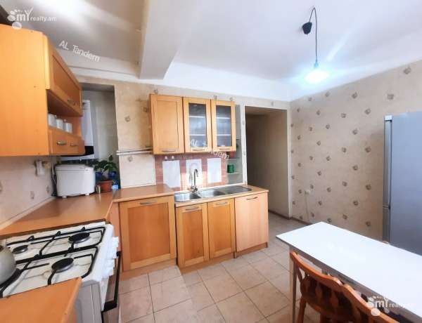 3-senyakanoc-bnakaran-vacharq-Yerevan-Center