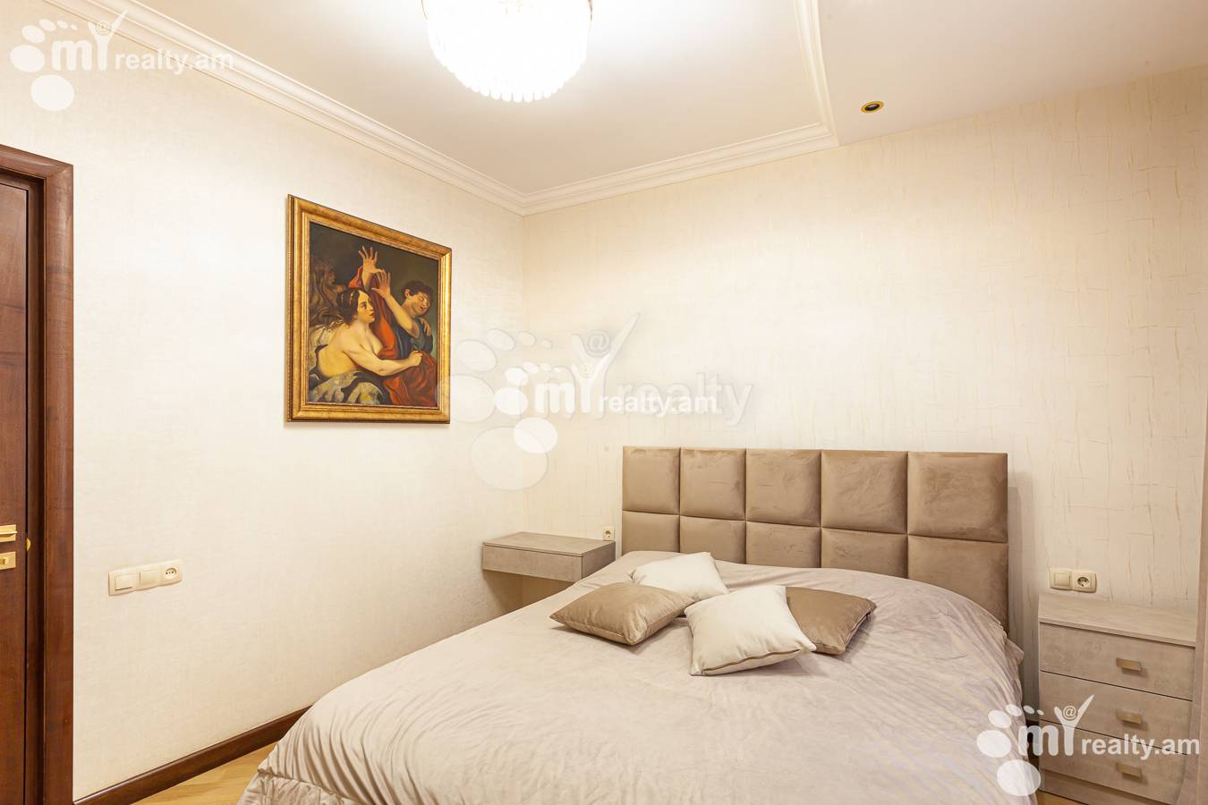 3 bedroom apartment for sale خیابان آنتارایین, مرکز شهر ایروان, 138312