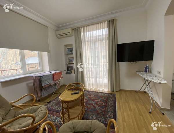 1-senyakanoc-bnakaran-vardzakalutyun-Yerevan-Center