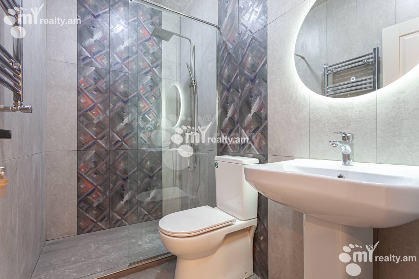 Купить 3 комнатную квартиру Налбандян ул, Центр Ереван, 150615