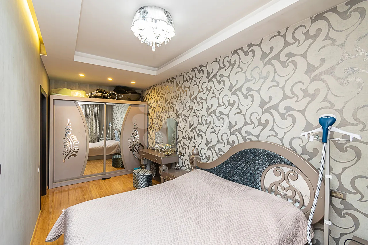 4 bedroom apartment for rent Keri St, Arabkir Yerevan, 161712