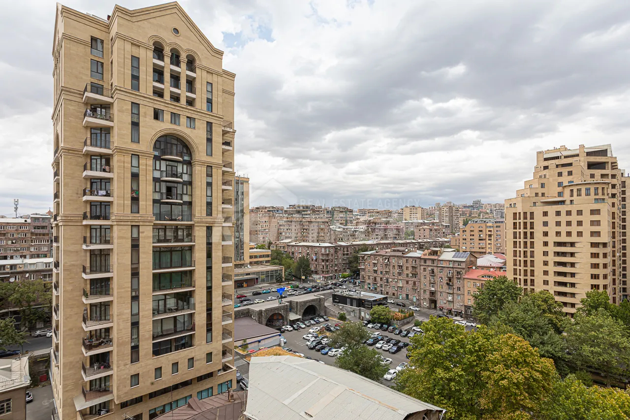 3 սենյականոց բնակարան վարձով Բուզանդի փող, Կենտրոն Երևան, 159630