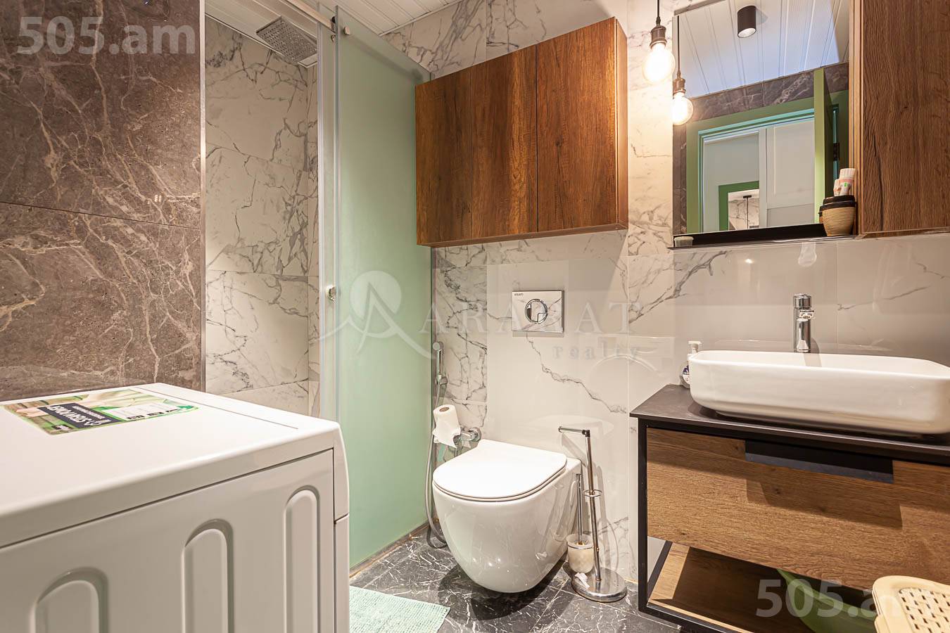 3 սենյականոց բնակարան վարձով Թումանյան փող, Կենտրոն Երևան, 153229