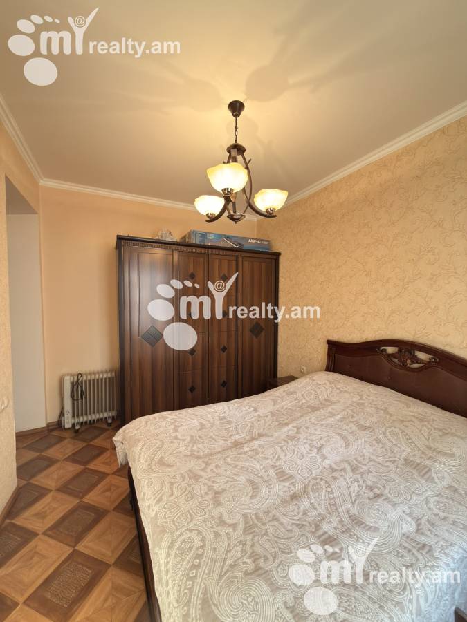 3 bedroom apartment for sale خیابان کومیتاس, عربگیر ایروان, 158530