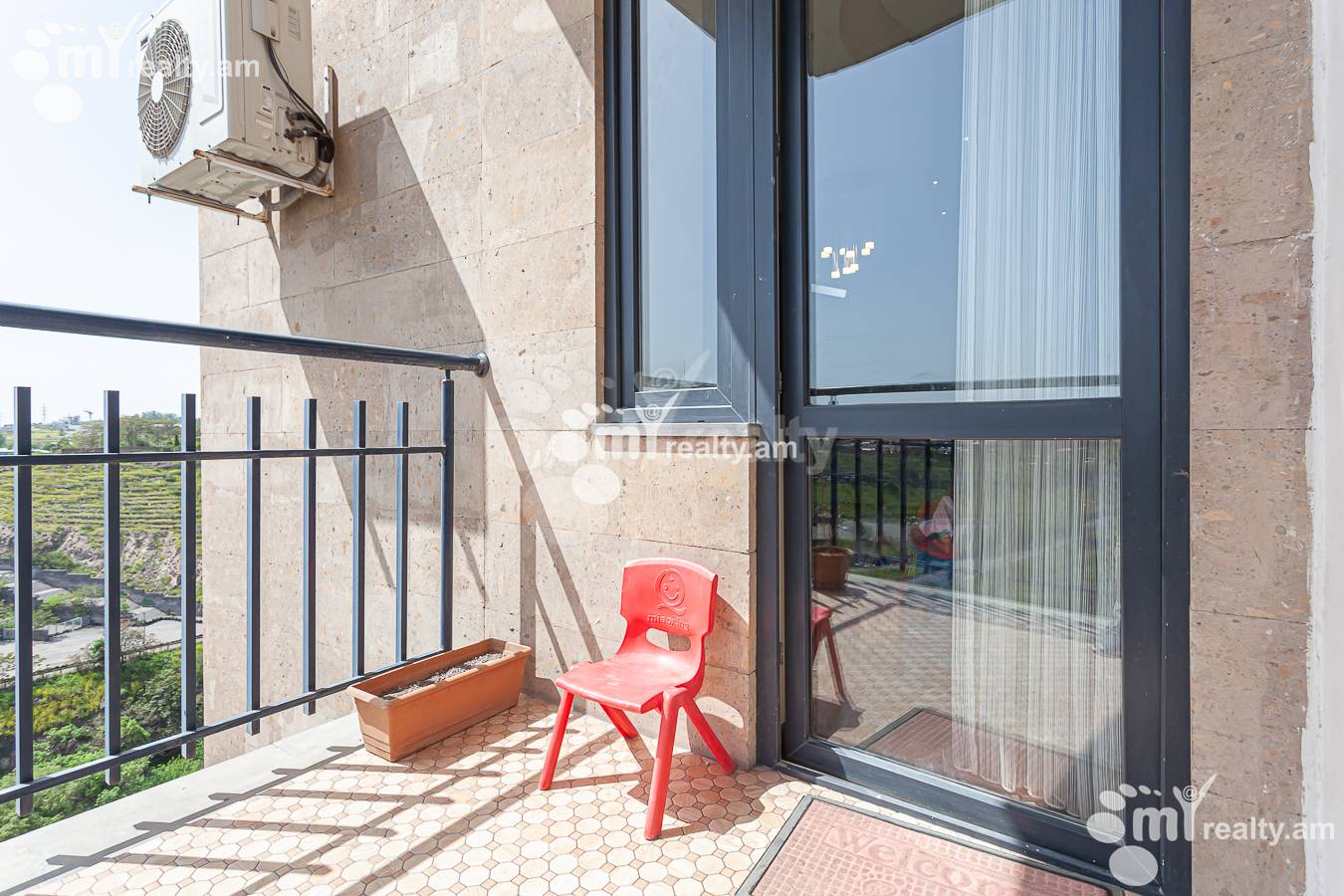 3 bedroom apartment for sale Dzorap St, Center Yerevan, 151500