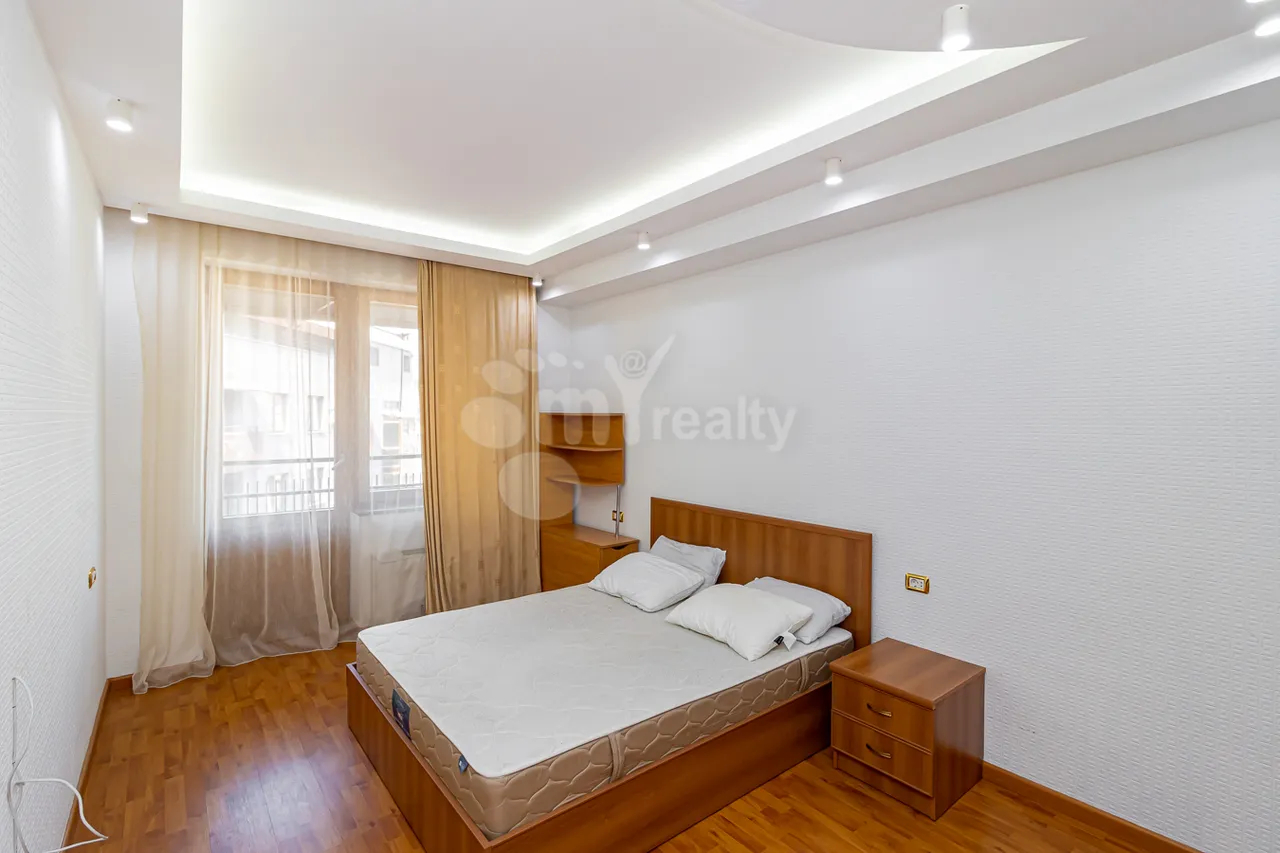 3 սենյականոց բնակարան վարձով Հյուսիսային պող, Կենտրոն Երևան, 159697