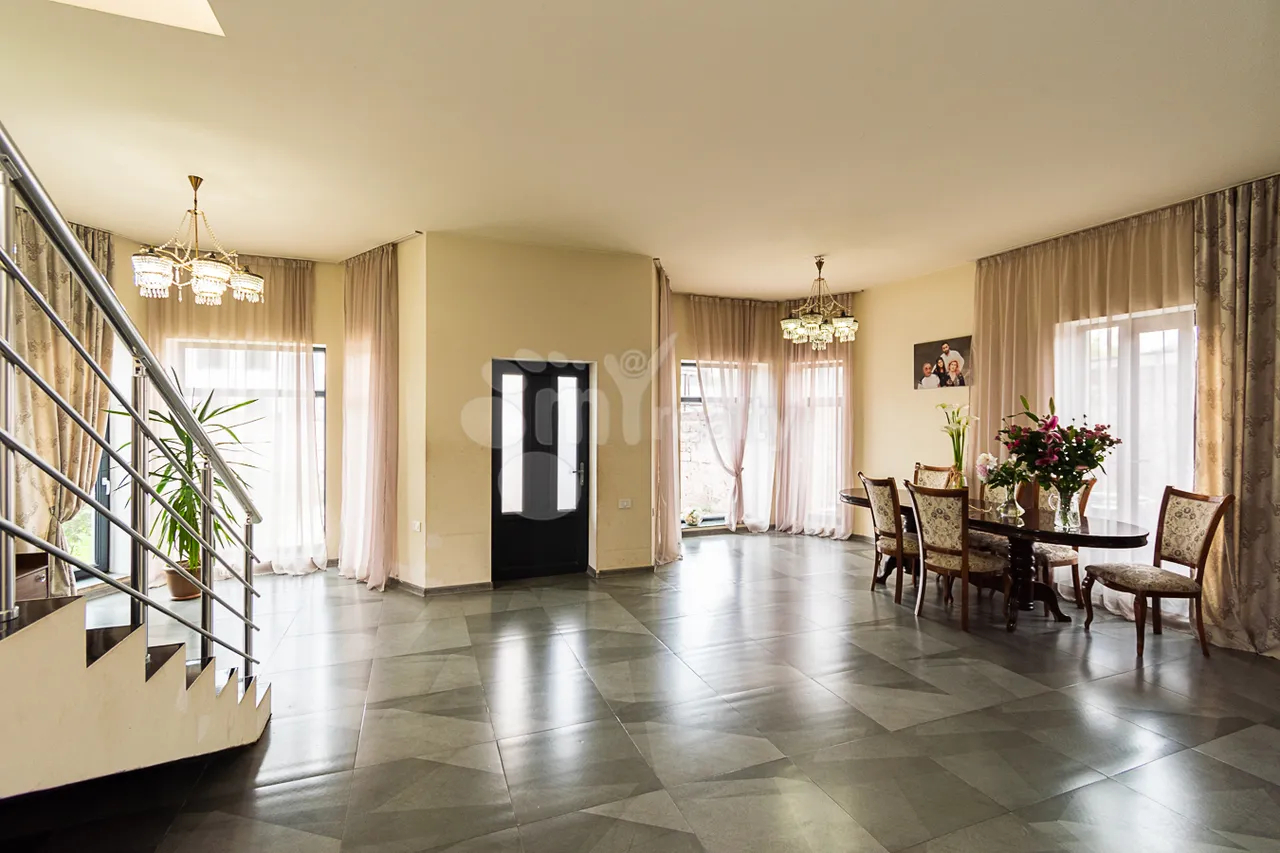 House for sale Paruyr Sevak dis., Avan Yerevan, 160492