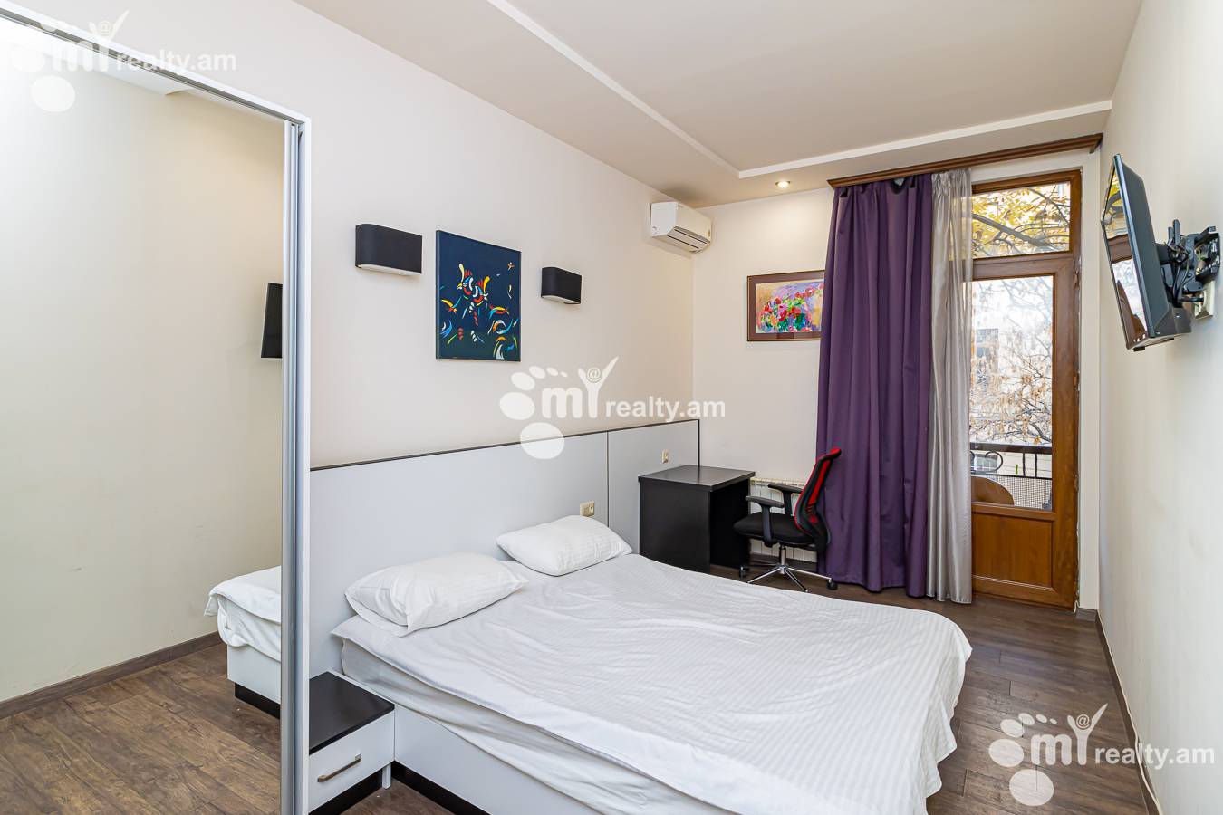 4 bedroom apartment for sale Hanrapetutyan St, Center Yerevan, 152037