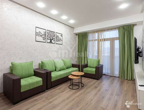 varcov-bnakaran-norakaruycum/2-senyakanoc/Mikoyan+St/Davtashen/Yerevan