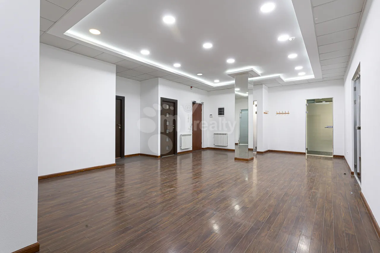 Commercial property for rent Azatutyan Ave, Arabkir Yerevan, 157759