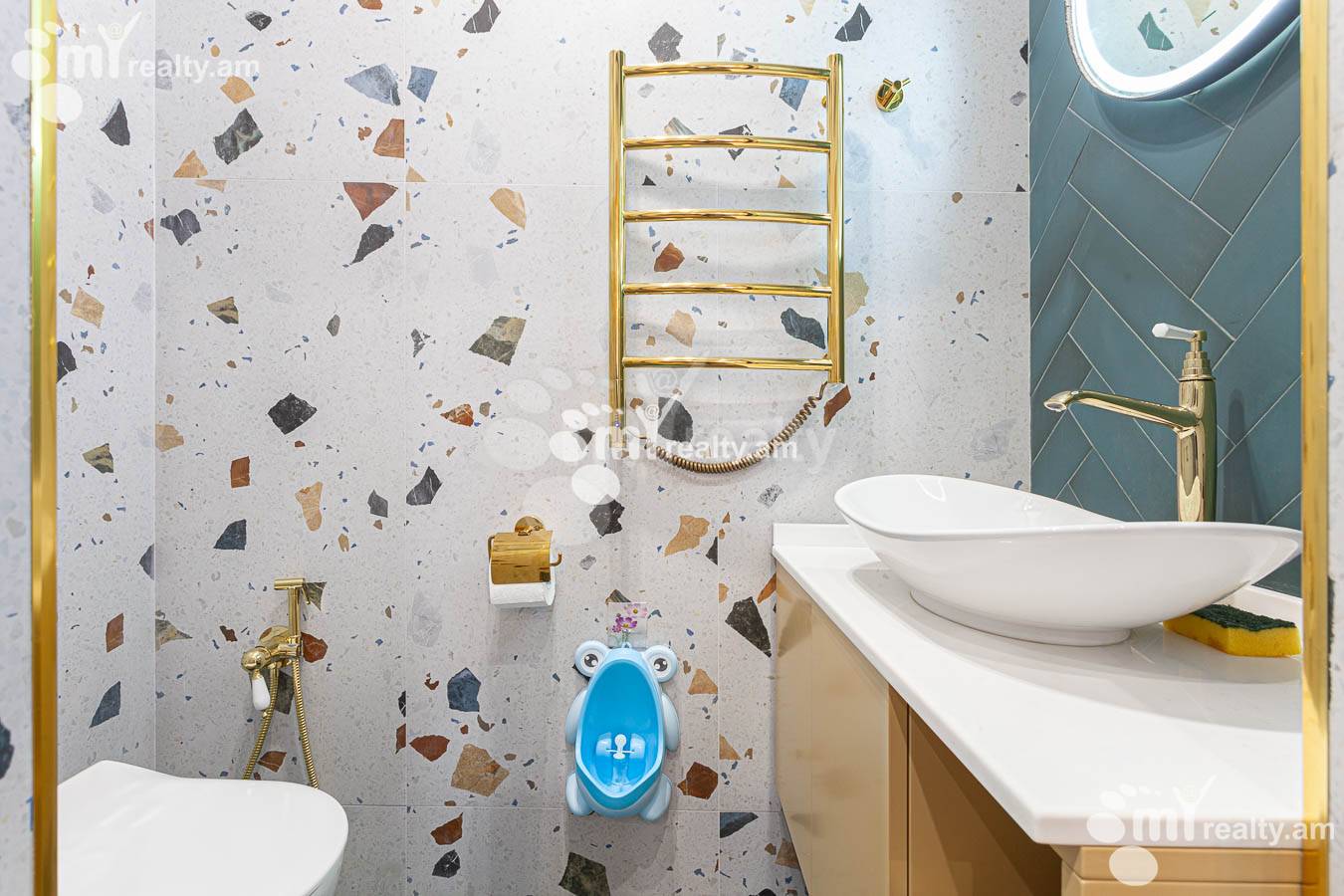 4 սենյականոց բնակարան  Ադոնց փող, Արաբկիր Երևան, 153012