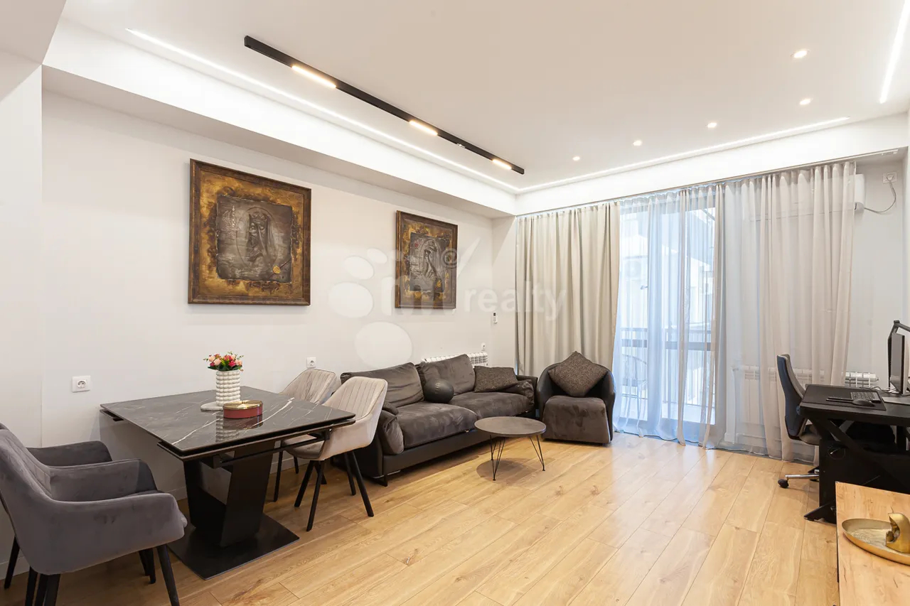 3 bedroom apartment for sale Rostom St, Center Yerevan, 161243