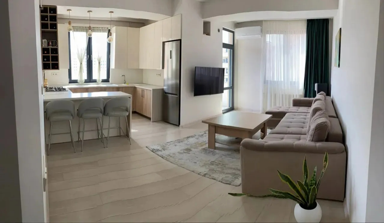 4 bedroom apartment for sale خیابان ا. تیگرانیان, عربگیر ایروان, 159855