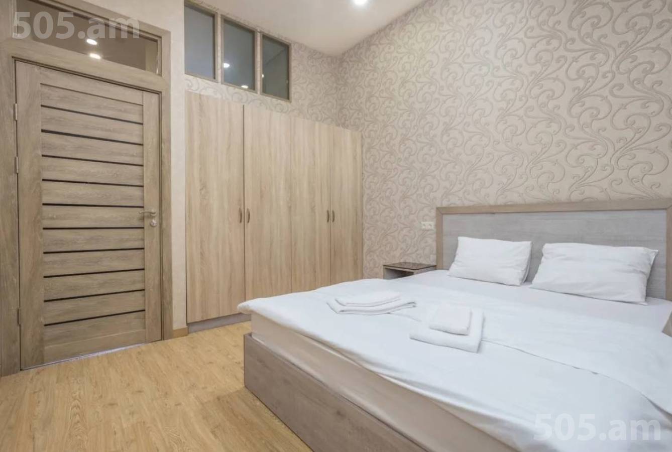 3 սենյականոց բնակարան  Բուզանդի փող, Կենտրոն Երևան, 153037