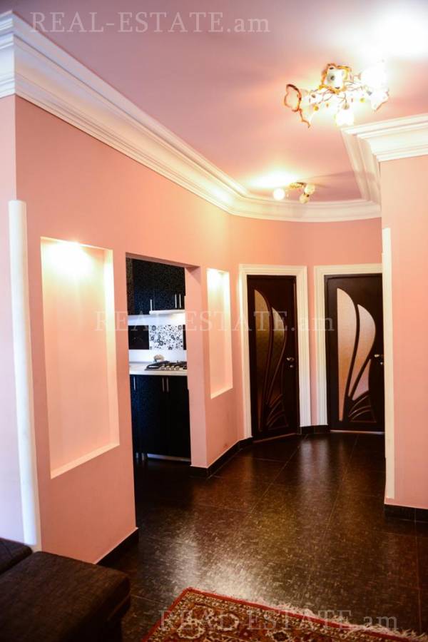 4 bedroom apartment for sale Teryan St, Center Yerevan, 133596