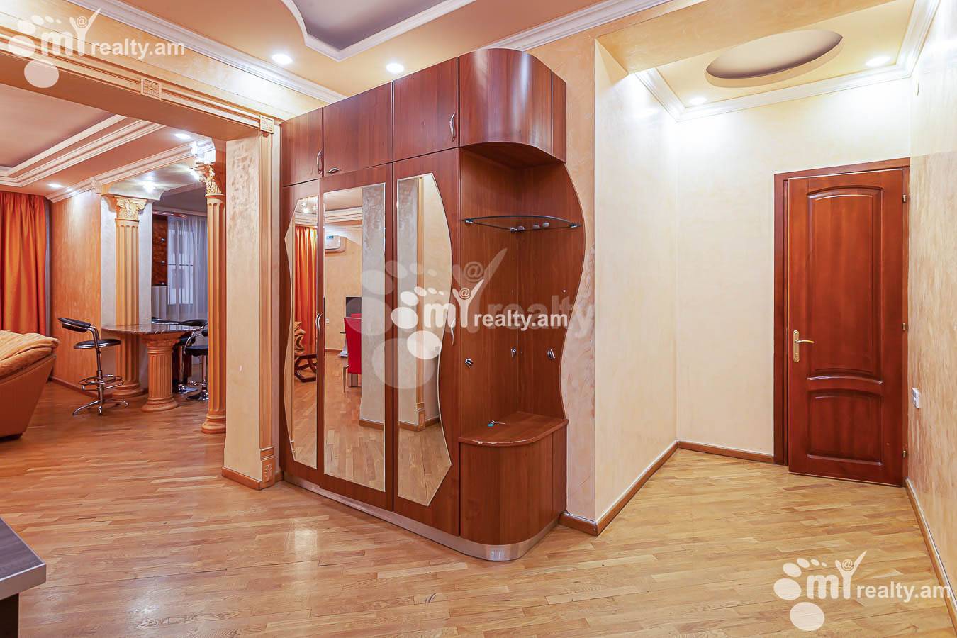 Купить 3 комнатную квартиру Екмалян ул, Центр Ереван, 153469