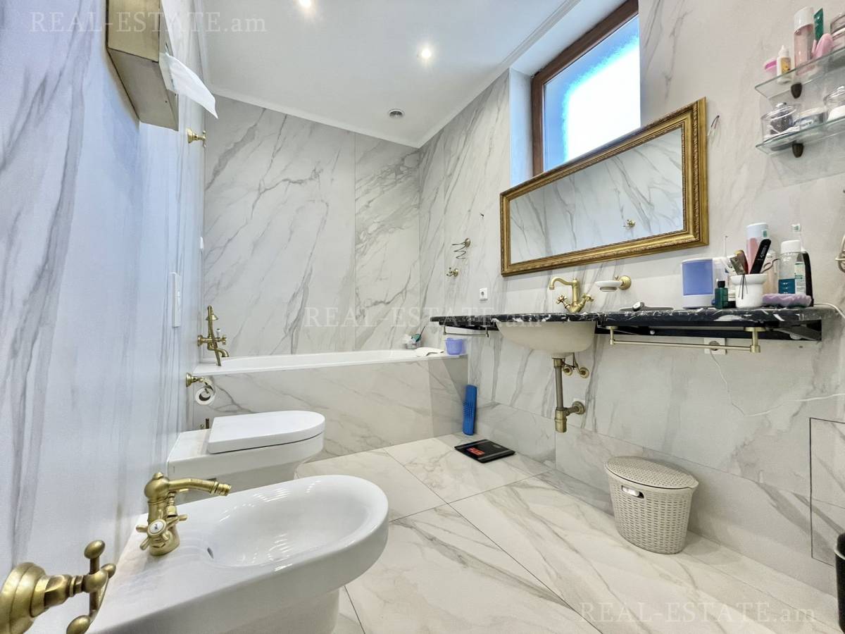 4 bedroom apartment for sale خیابان آرام, مرکز شهر ایروان, 112955