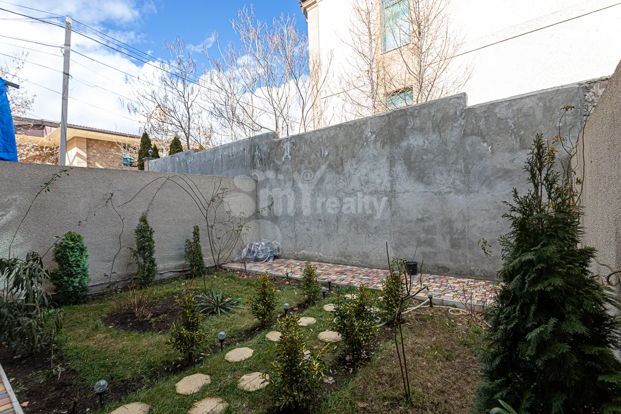 House for sale G 1 dis., Adshapnjak Yerevan, 159470