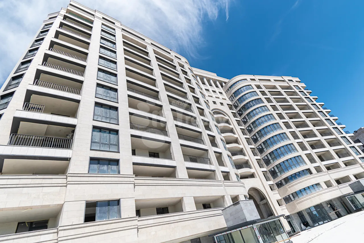 Купить 2 комнатную квартиру Ахбюр Сероб ул, Арабкир Ереван, 160257