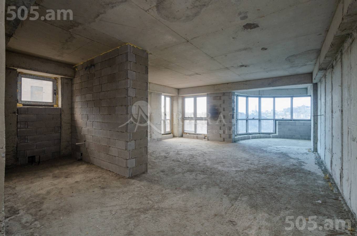 3 bedroom apartment for sale Paronyan St, Center Yerevan, 138364