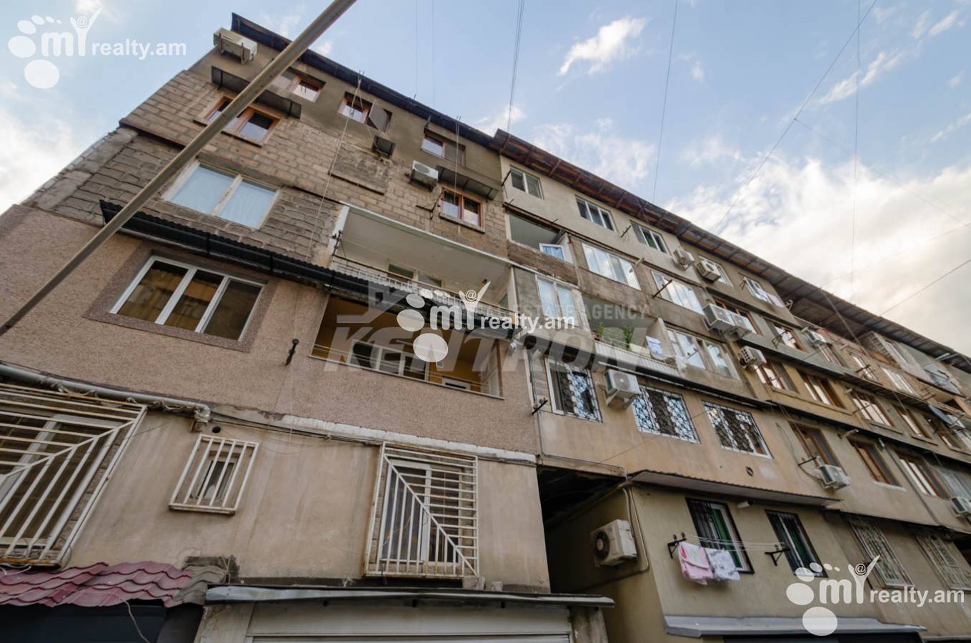 3 սենյականոց բնակարան վարձով Աբովյան փող, Կենտրոն Երևան, 139498