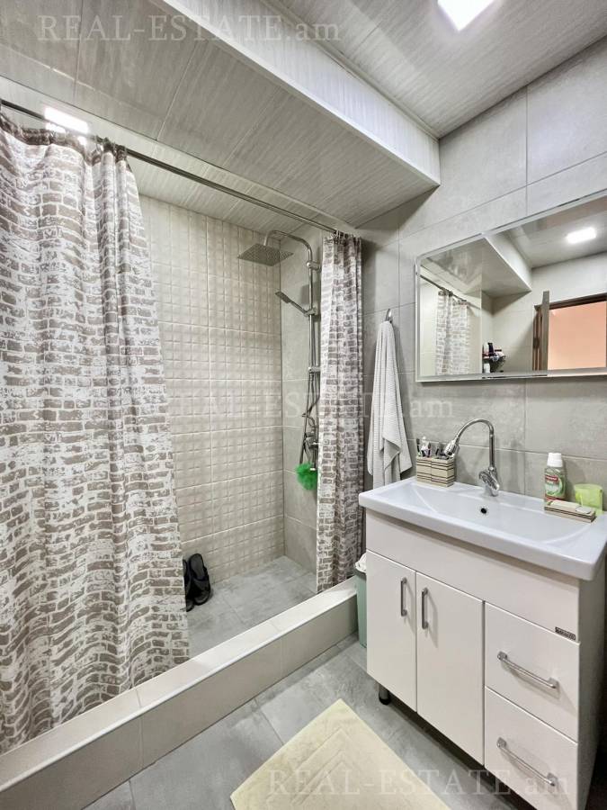 House for sale Paruyr Sevak dis., Avan Yerevan, 119988