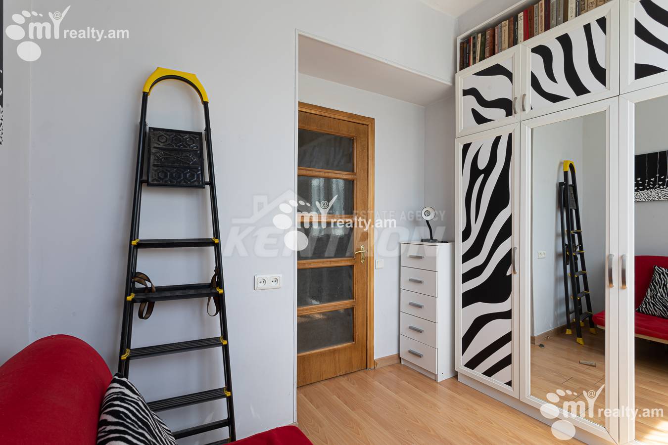 3 bedroom apartment for sale A. Avetisyan St, Arabkir Yerevan, 156288