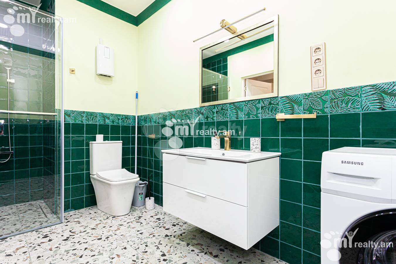 2 bedroom apartment for rent Amiryan St, Center Yerevan, 148486