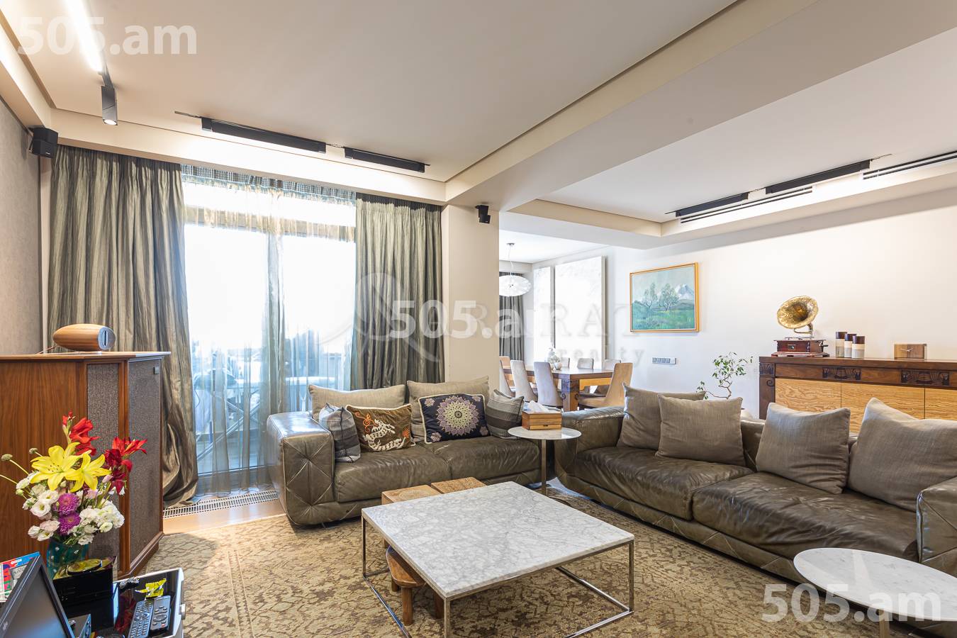 5 bedroom apartment for sale خیابان آنتارایین, مرکز شهر ایروان, 156281