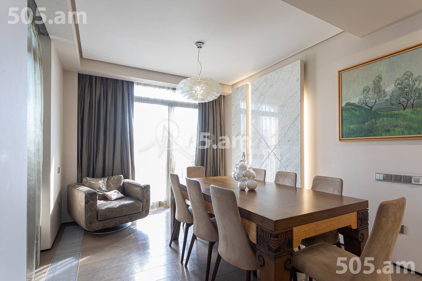 5 bedroom apartment for sale خیابان آنتارایین, مرکز شهر ایروان, 156281