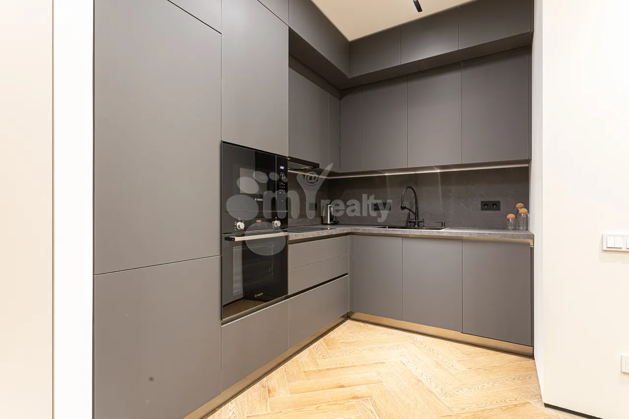 Снять 2 комнатную квартиру Аршакуняц пр, Центр Ереван, 158342