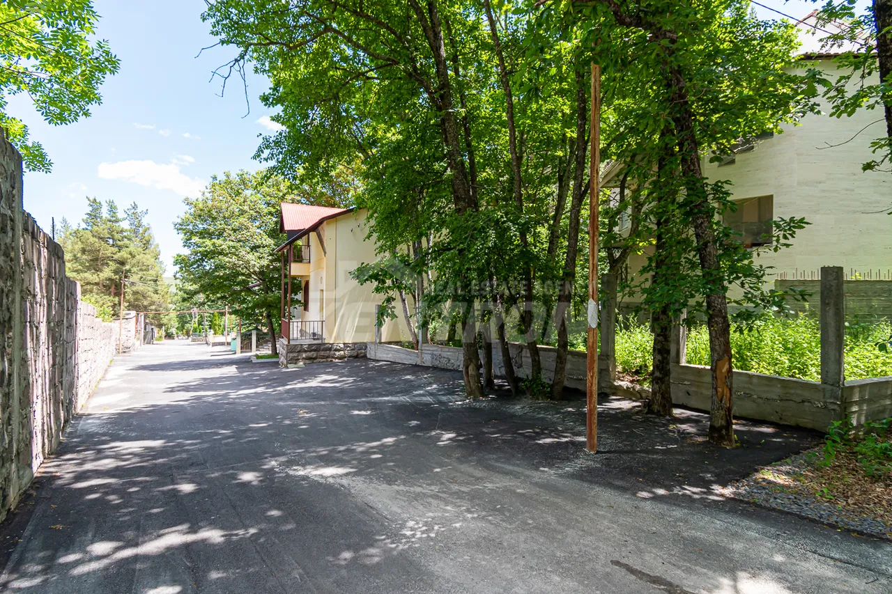 House for sale V. Harutyunyan street, Tsaghkadzor Kotajk, 157255