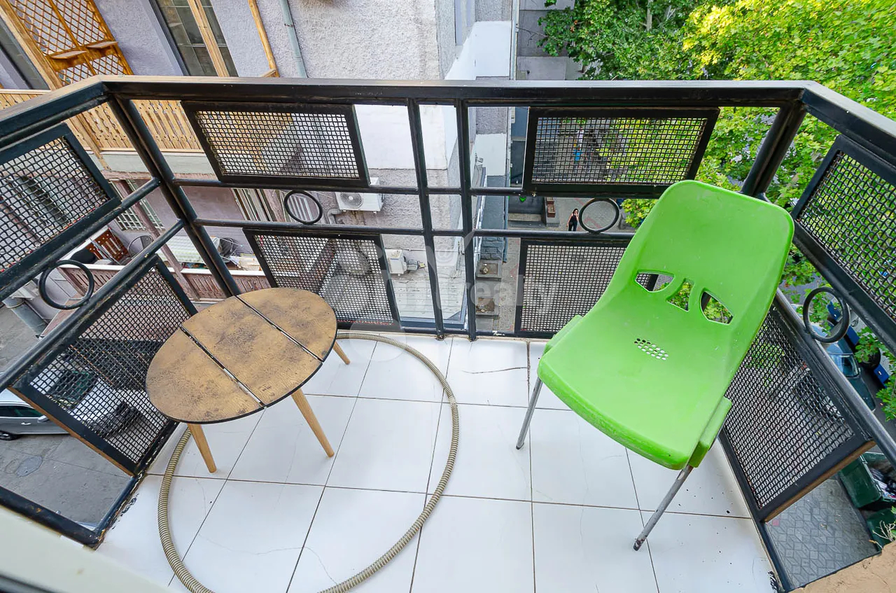 3 bedroom apartment for sale Mashtots Ave, Center Yerevan, 161635