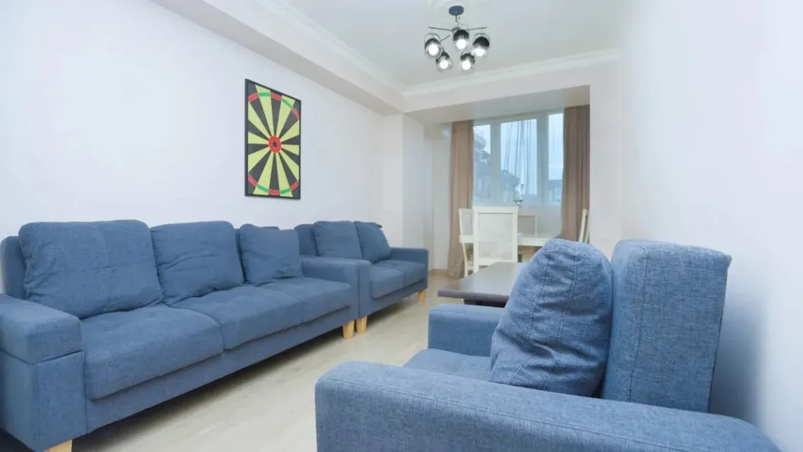 3 bedroom apartment for rent Amiryan St, Center Yerevan, 157659