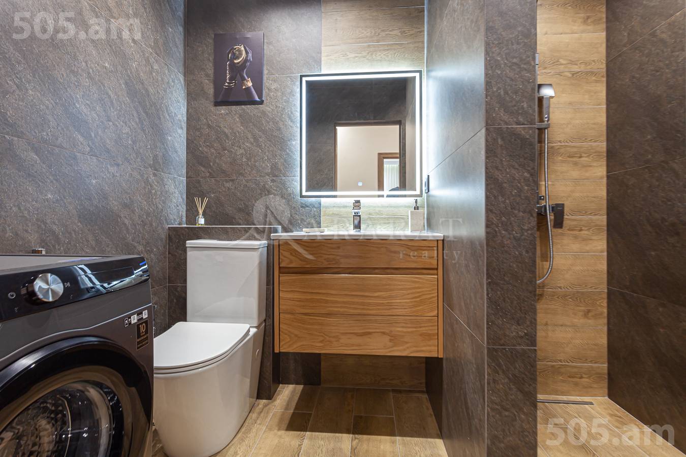 4 bedroom apartment for sale N. Tigranyan dead end, Arabkir Yerevan, 138723