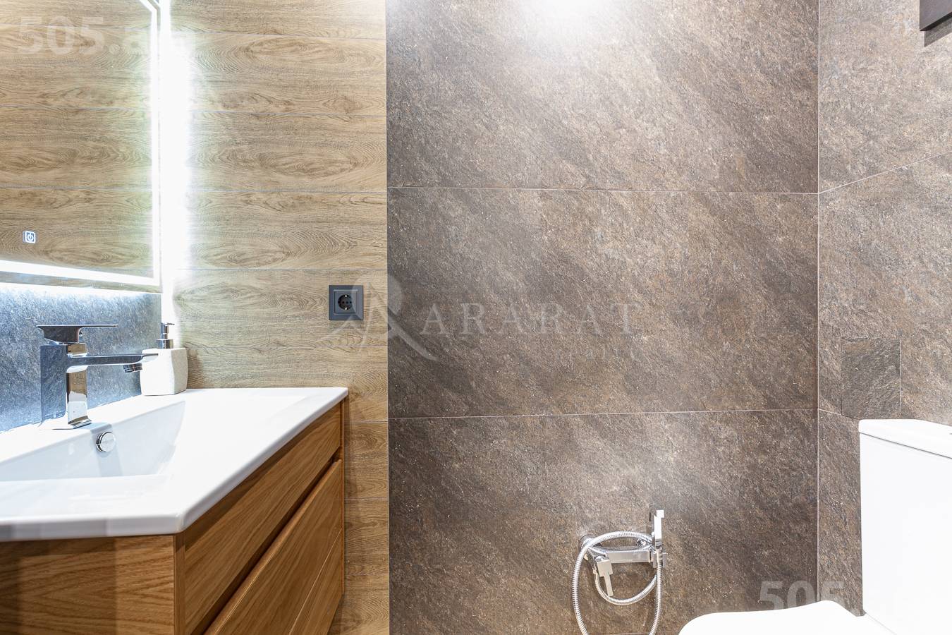 4 bedroom apartment for sale N. Tigranyan dead end, Arabkir Yerevan, 138723