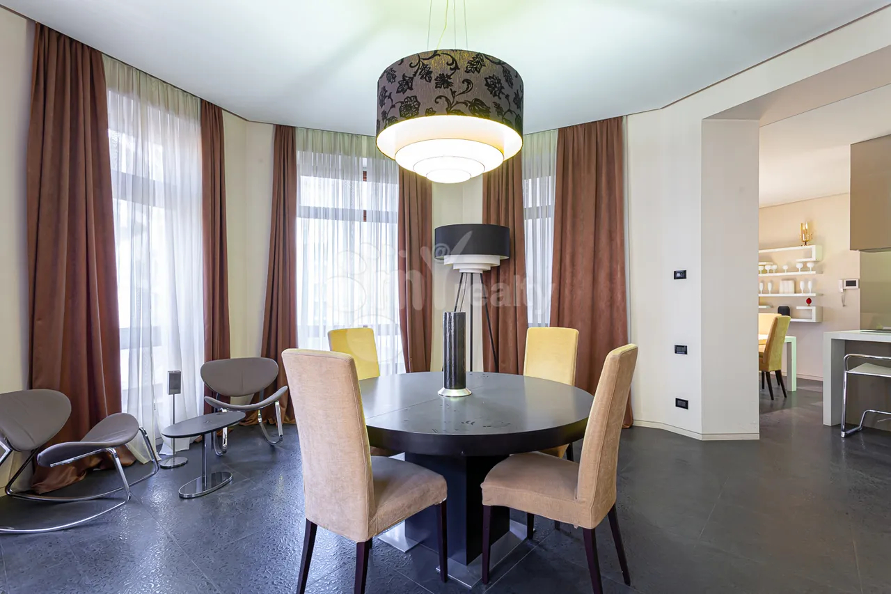 4 bedroom apartment for sale Northern (Hyusisayin)  Ave, Center Yerevan, 157217