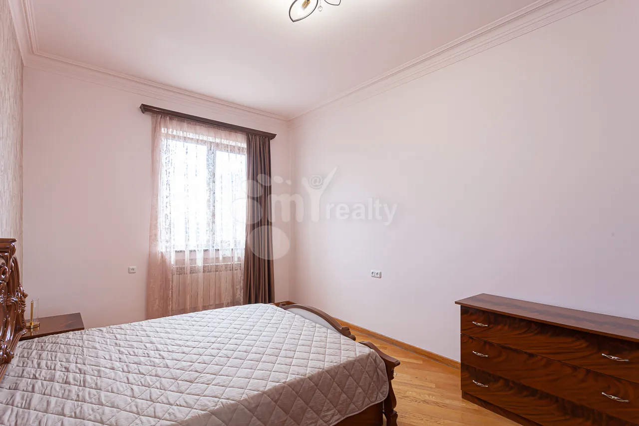 3 bedroom apartment for rent Baghramyan av(Arabkir), Arabkir Yerevan, 160533