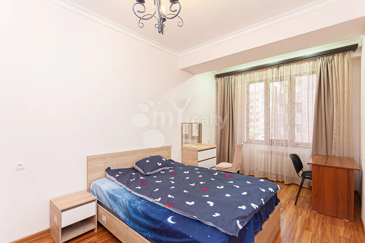3 bedroom apartment for rent خیابان آدونس, عربگیر ایروان, 161486