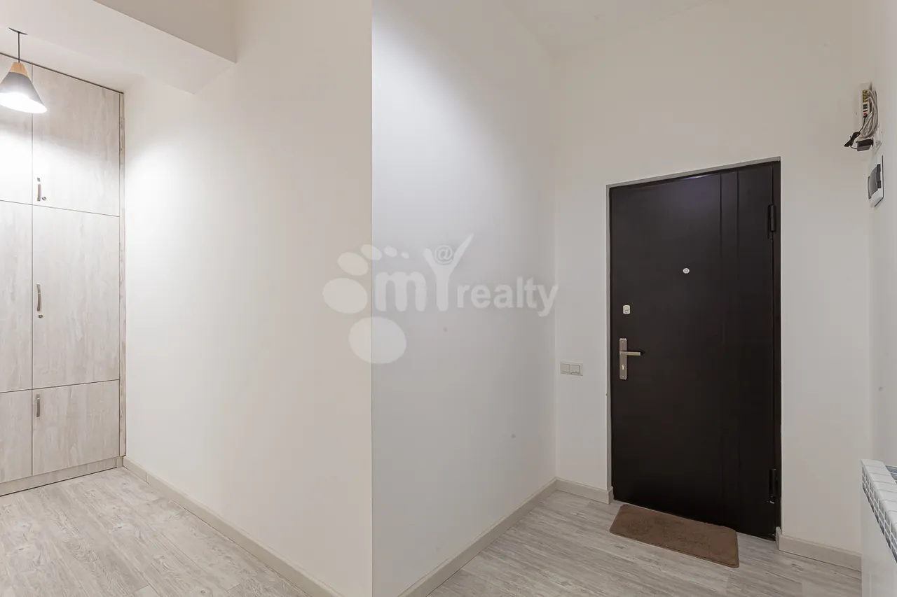 4 bedroom apartment for rent Antarayin St, Center Yerevan, 157525