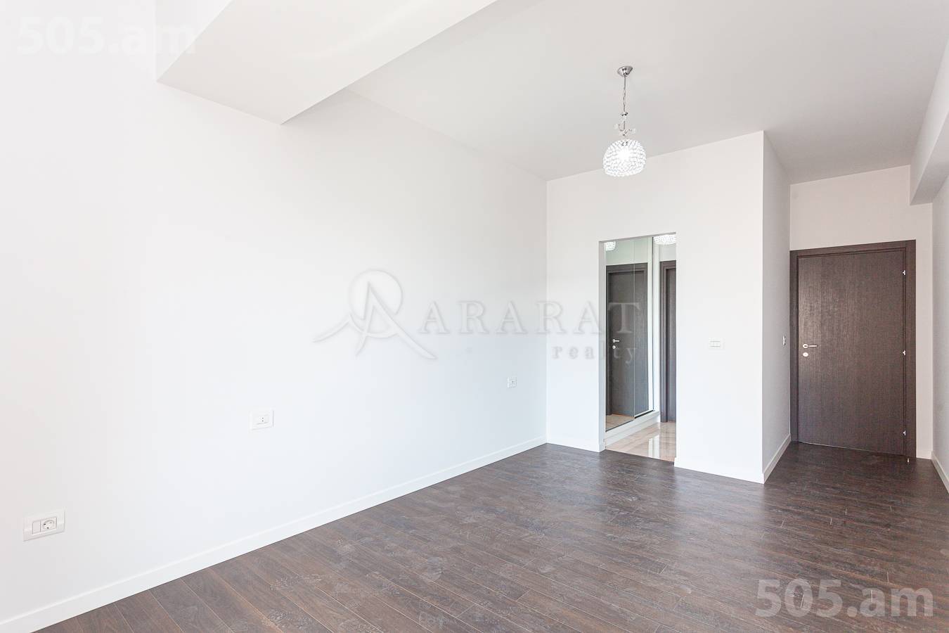 Снять 5 комнатную квартиру Лео ул, Центр Ереван, 153028