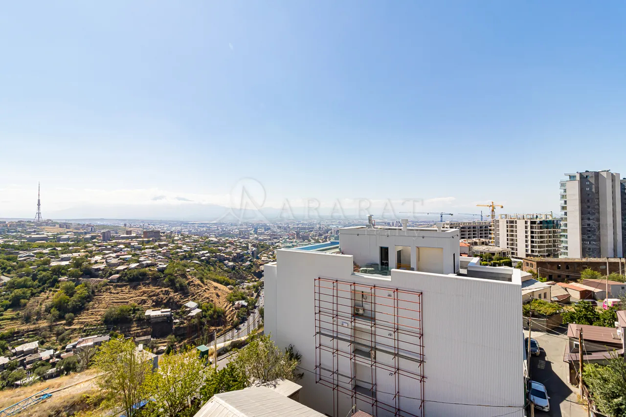 3 սենյականոց բնակարան  Գոգոլի փող., Քանաքեռ-Զեյթուն Երևան, 157939