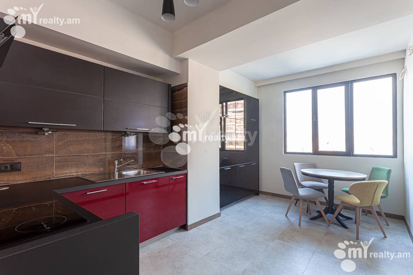 3 bedroom apartment for sale Tigran Mets Ave, Center Yerevan, 144327
